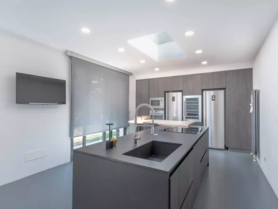 Immagine 2 di Villa in vendita  in località comeglio 77 a Avegno