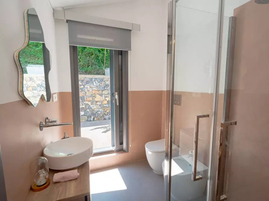 Immagine 8 di Villa in vendita  in località comeglio 77 a Avegno