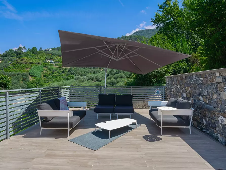 Immagine 11 di Villa in vendita  in località comeglio 77 a Avegno