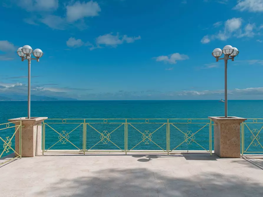 Immagine 18 di Appartamento in vendita  in Lungomare Rossetti 10-12-14a a Santa Margherita Ligure