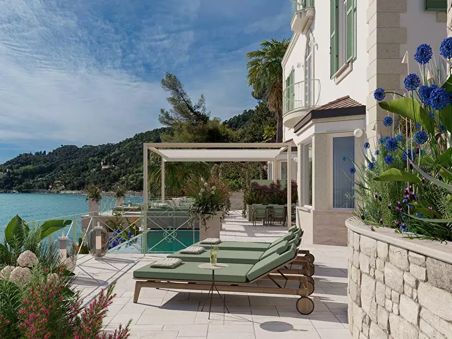 Immagine 8 di Appartamento in vendita  in Lungomare Rossetti 10-12-14a a Santa Margherita Ligure