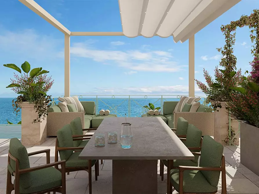 Immagine 9 di Appartamento in vendita  in Lungomare Rossetti 10-12-14a a Santa Margherita Ligure