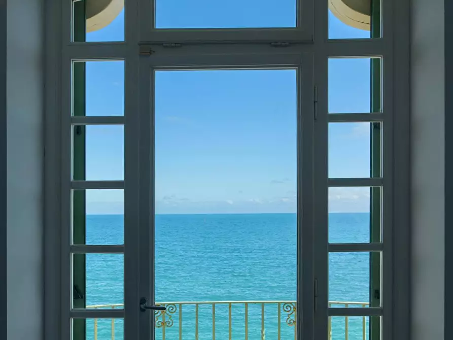 Immagine 10 di Appartamento in vendita  in Lungomare Rossetti 10-12-14a a Santa Margherita Ligure