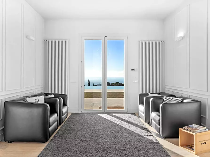 Immagine 10 di Villa in vendita  in Via Antica Torre 1 a Cipressa