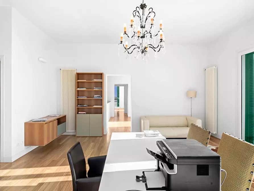 Immagine 26 di Villa in vendita  in Via Antica Torre 1 a Cipressa