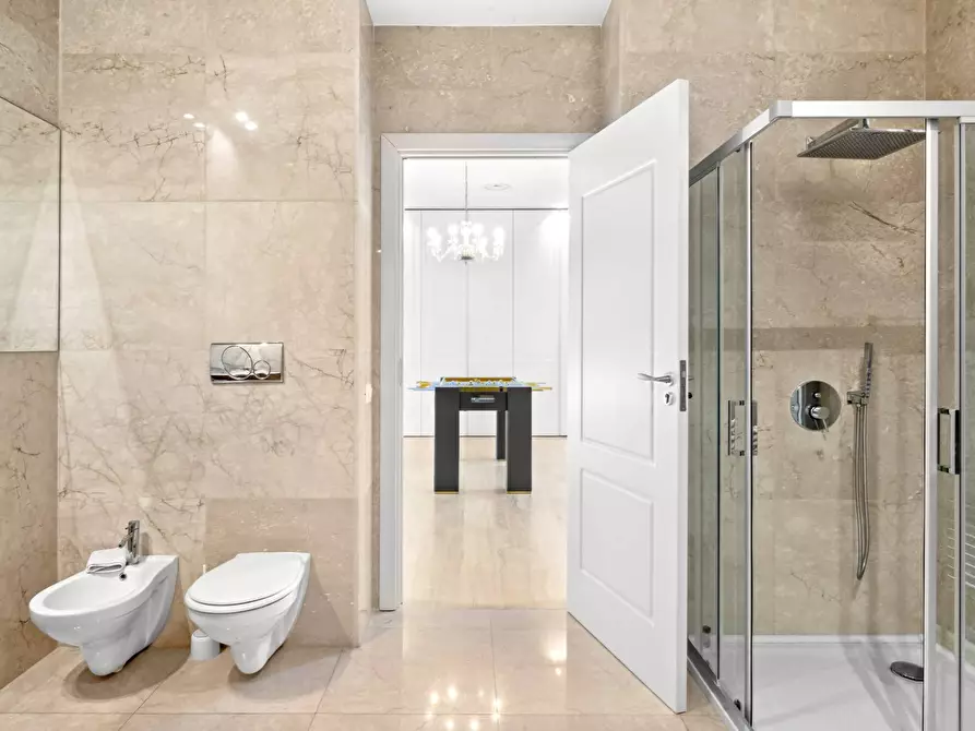 Immagine 34 di Villa in vendita  in Via Antica Torre 1 a Cipressa