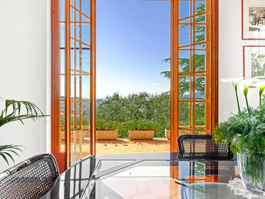 Immagine 3 di Villa in vendita  in Via Montepertico 110 a La Spezia