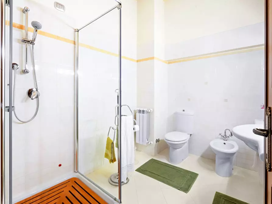 Immagine 15 di Villa in vendita  in Via Montepertico 110 a La Spezia