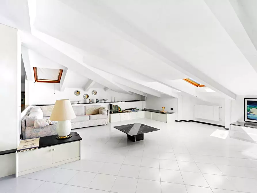 Immagine 20 di Villa in vendita  in Via Montepertico 110 a La Spezia