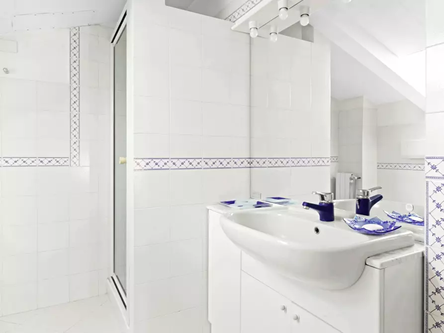 Immagine 29 di Villa in vendita  in Via Montepertico 110 a La Spezia