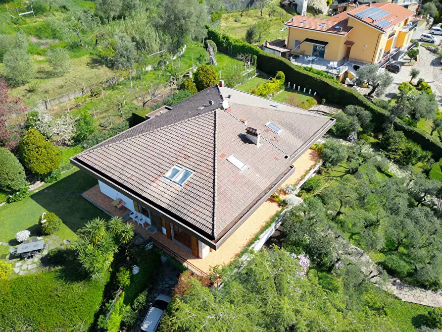 Immagine 35 di Villa in vendita  in Via Montepertico 110 a La Spezia