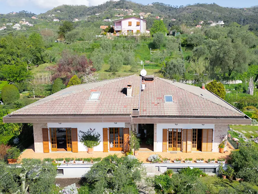 Immagine 38 di Villa in vendita  in Via Montepertico 110 a La Spezia