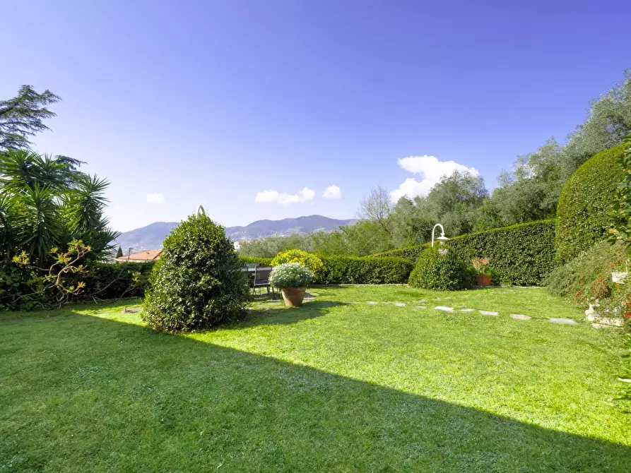 Immagine 44 di Villa in vendita  in Via Montepertico 110 a La Spezia