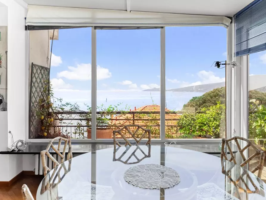 Immagine 16 di Appartamento in vendita  in Via Aurelia 270 a Rapallo