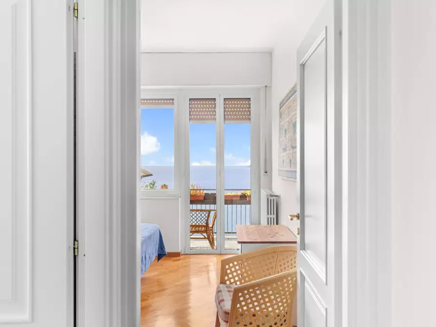 Immagine 21 di Appartamento in vendita  in Via Aurelia 270 a Rapallo