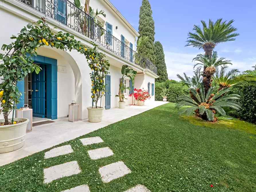 Immagine 2 di Villa in vendita  in Via Privata Antonio Giovo 54 a Santa Margherita Ligure