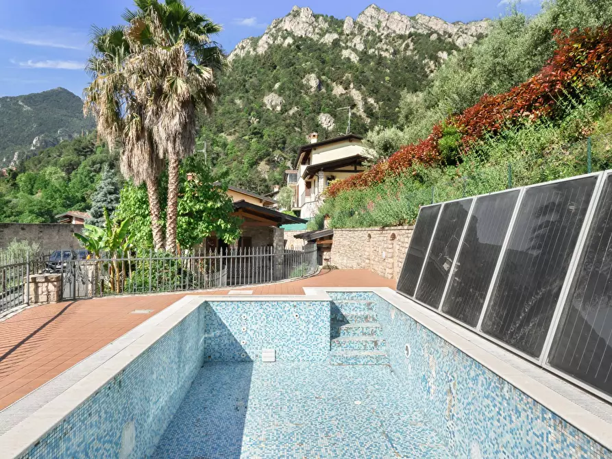 Immagine 11 di Villa in vendita  in Via Milanesa 10/A3 a Limone Sul Garda