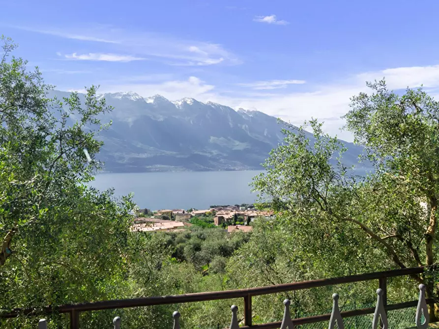 Immagine 17 di Villa in vendita  in Via Milanesa 10/A3 a Limone Sul Garda