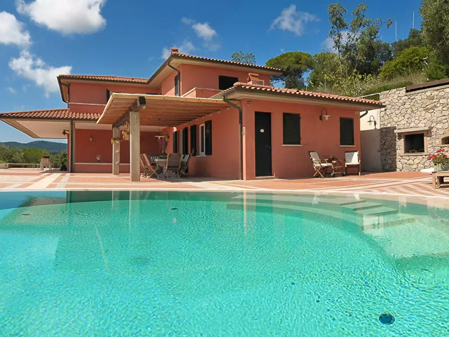 Immagine 2 di Villa in vendita  in Via Briot a Portoferraio