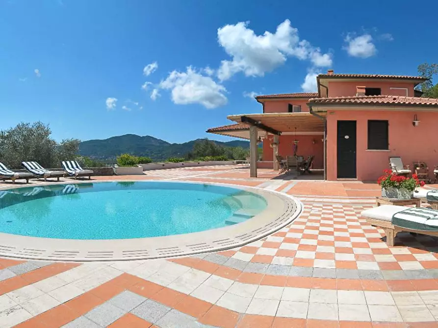 Immagine 3 di Villa in vendita  in Via Briot a Portoferraio