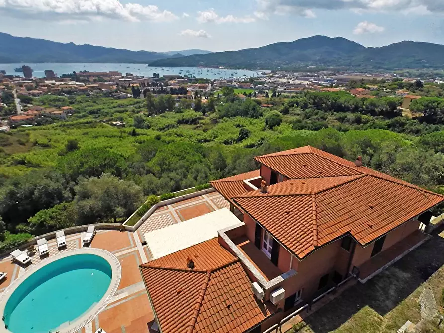 Immagine 12 di Villa in vendita  in Via Briot a Portoferraio