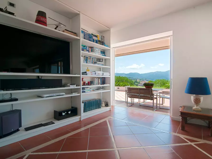Immagine 17 di Villa in vendita  in Via Briot a Portoferraio