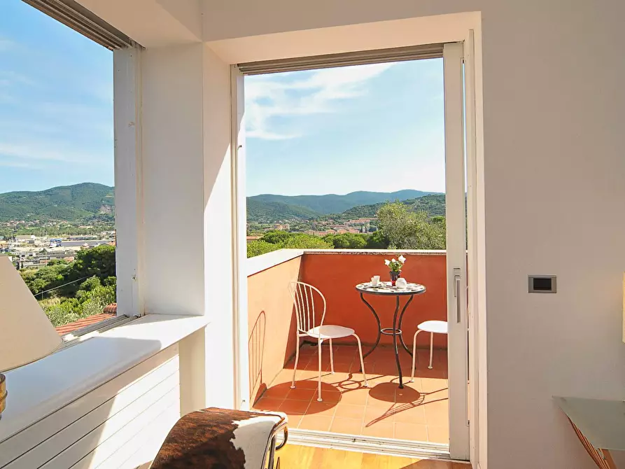 Immagine 26 di Villa in vendita  in Via Briot a Portoferraio