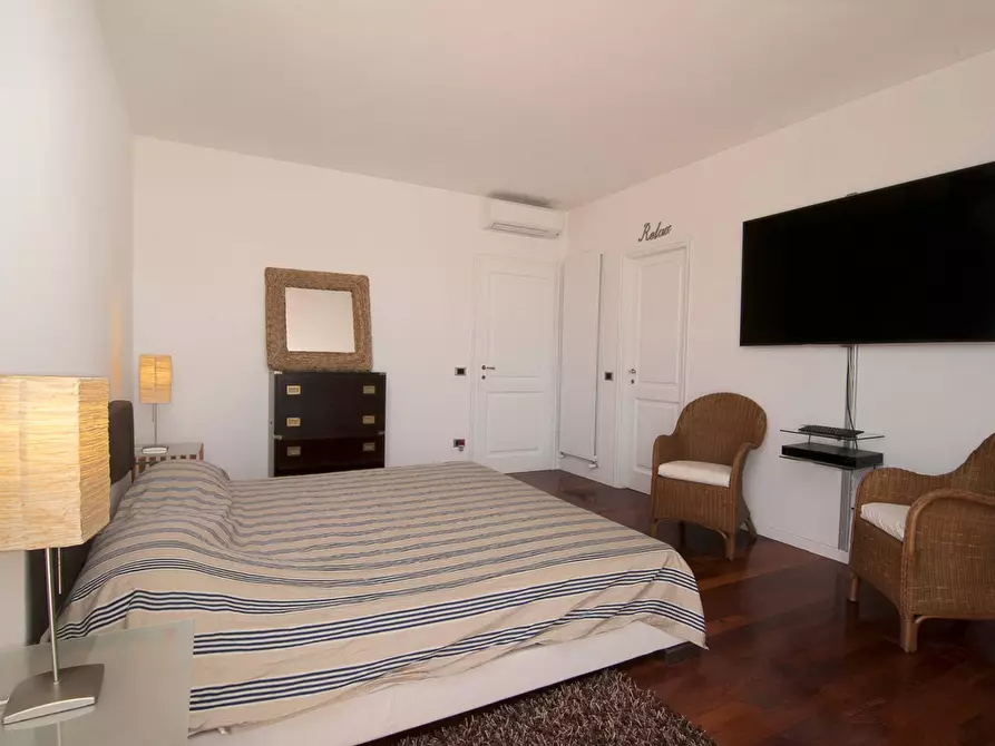 Immagine 27 di Villa in vendita  in Via Briot a Portoferraio