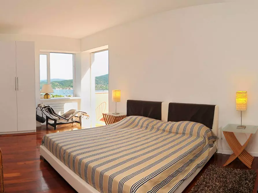 Immagine 28 di Villa in vendita  in Via Briot a Portoferraio