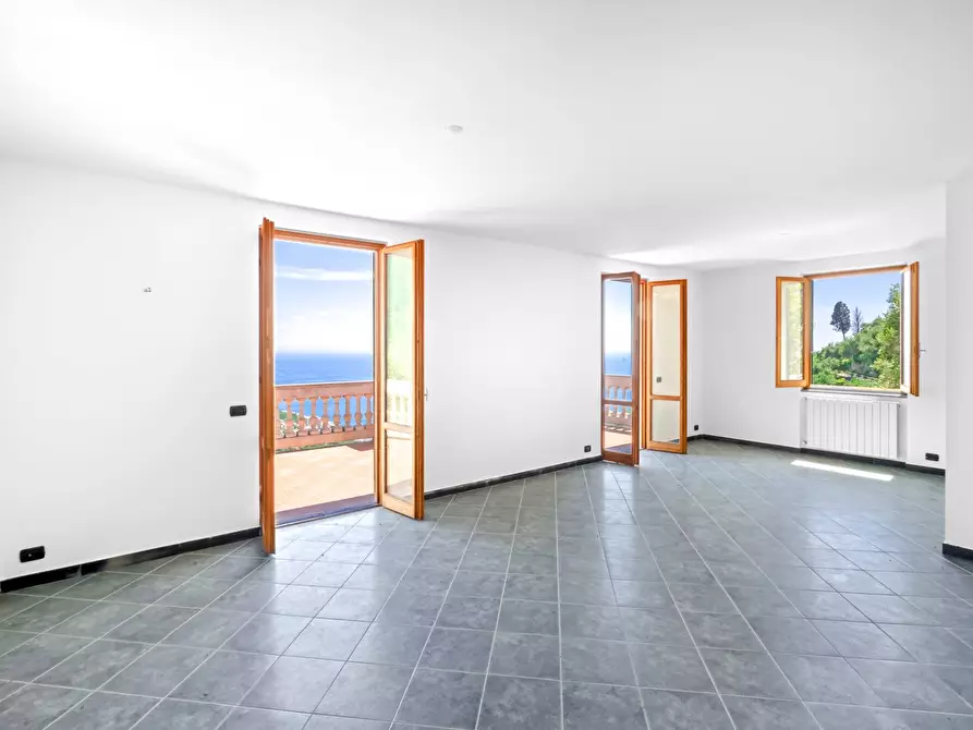 Immagine 3 di Villa in vendita  in VIA DEI LECCI 12 a Zoagli