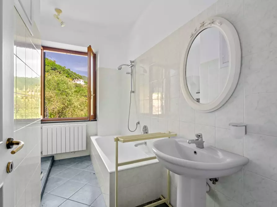 Immagine 12 di Villa in vendita  in VIA DEI LECCI 12 a Zoagli