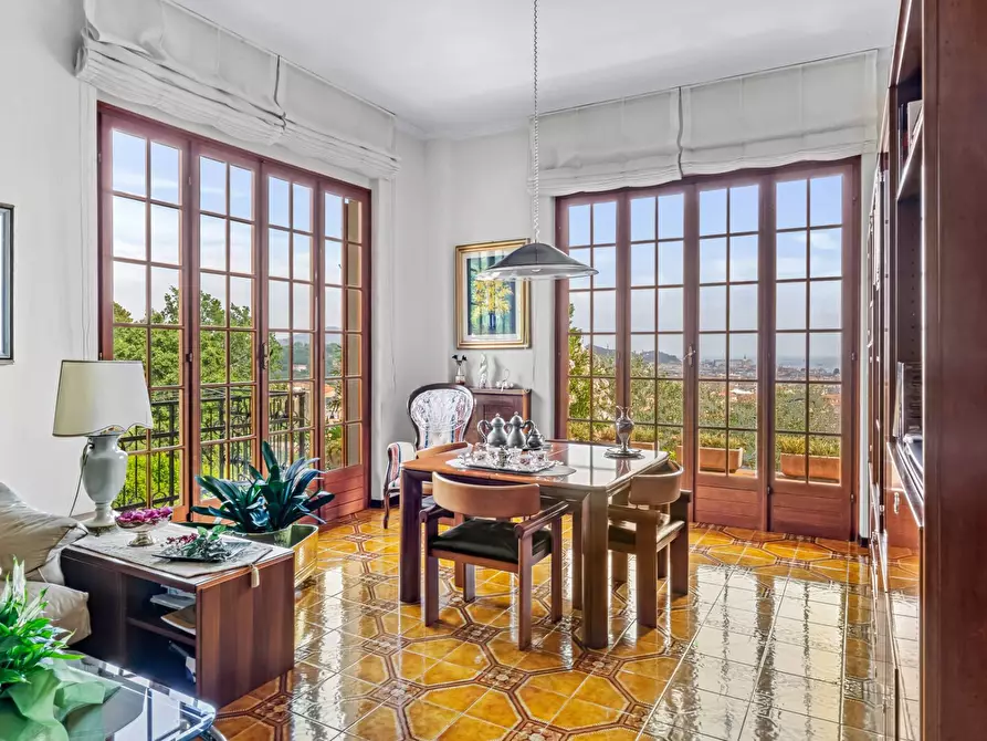 Immagine 2 di Villa in vendita  in Via Montepertico 110 a La Spezia