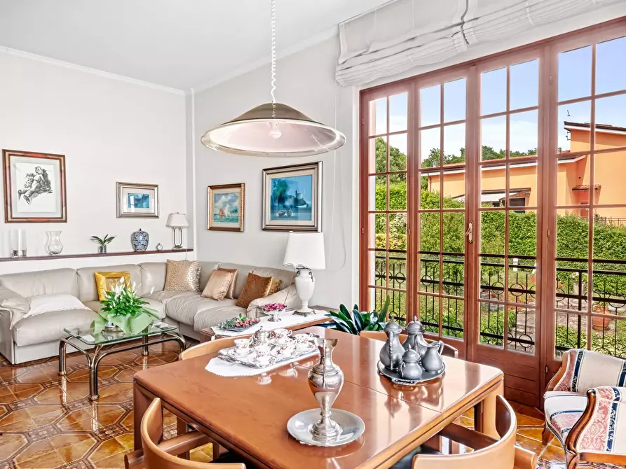 Immagine 3 di Villa in vendita  in Via Montepertico 110 a La Spezia