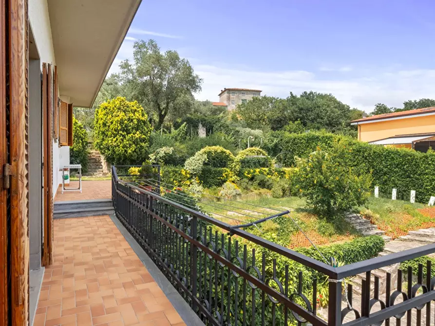 Immagine 6 di Villa in vendita  in Via Montepertico 110 a La Spezia
