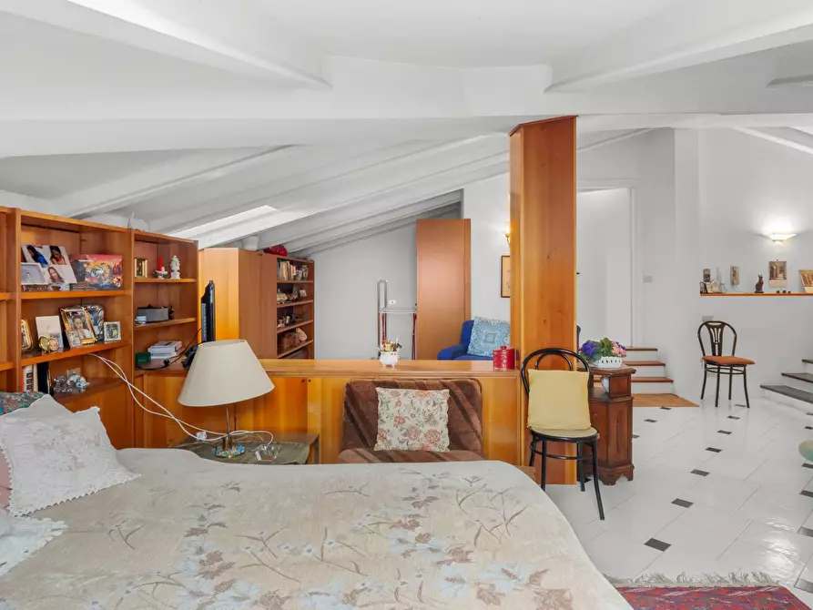 Immagine 16 di Villa in vendita  in Via Montepertico 110 a La Spezia