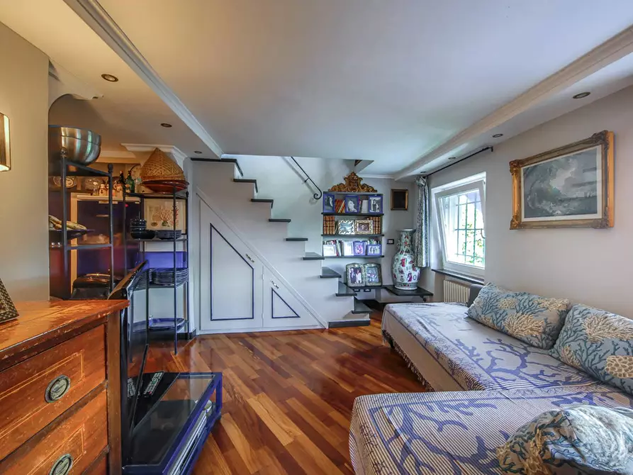 Immagine 15 di Villa in vendita  in Salita Montallegro 11 a Rapallo