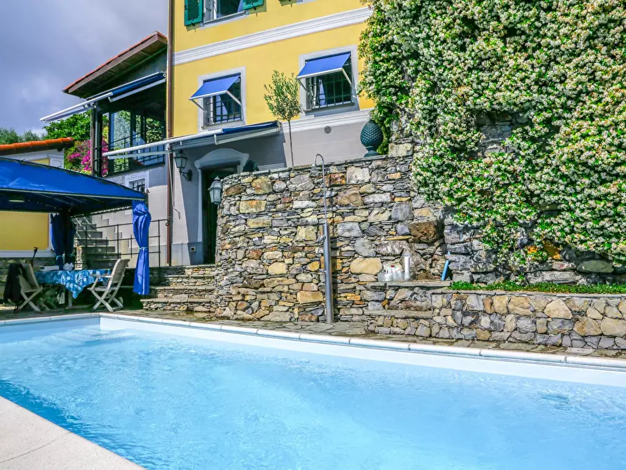 Immagine 2 di Villa in vendita  in Salita Montallegro 11 a Rapallo