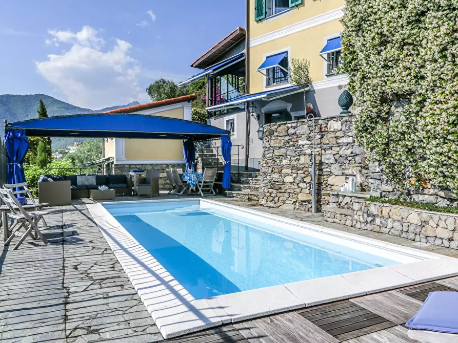 Immagine 3 di Villa in vendita  in Salita Montallegro 11 a Rapallo