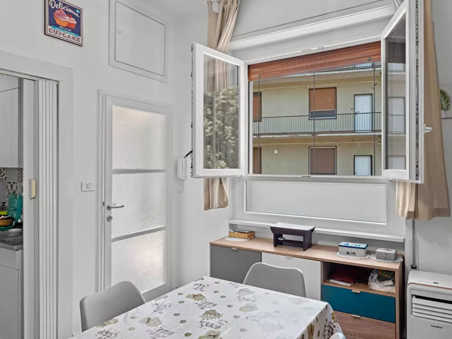 Immagine 3 di Appartamento in vendita  in via Costaguta 13 a Rapallo