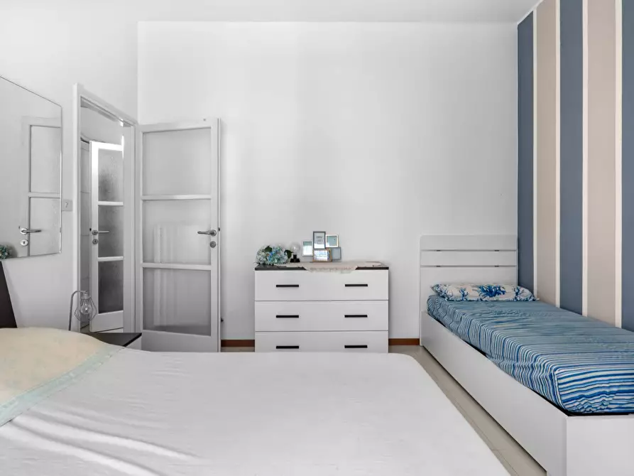 Immagine 8 di Appartamento in vendita  in via Costaguta 13 a Rapallo