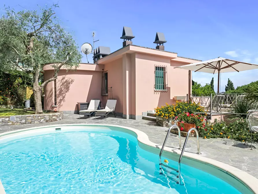 Immagine 2 di Villa in vendita  in Viale Privato Sereno 8 a Santa Margherita Ligure