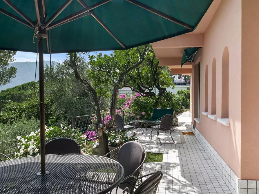 Immagine 9 di Villa in vendita  in Viale Privato Sereno 8 a Santa Margherita Ligure
