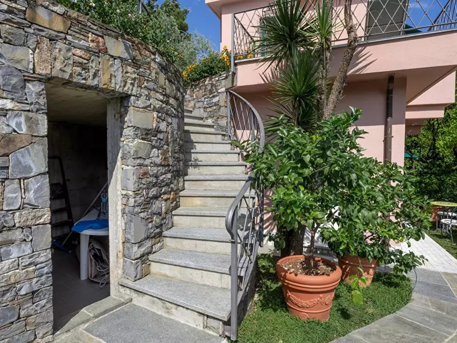 Immagine 10 di Villa in vendita  in Viale Privato Sereno 8 a Santa Margherita Ligure