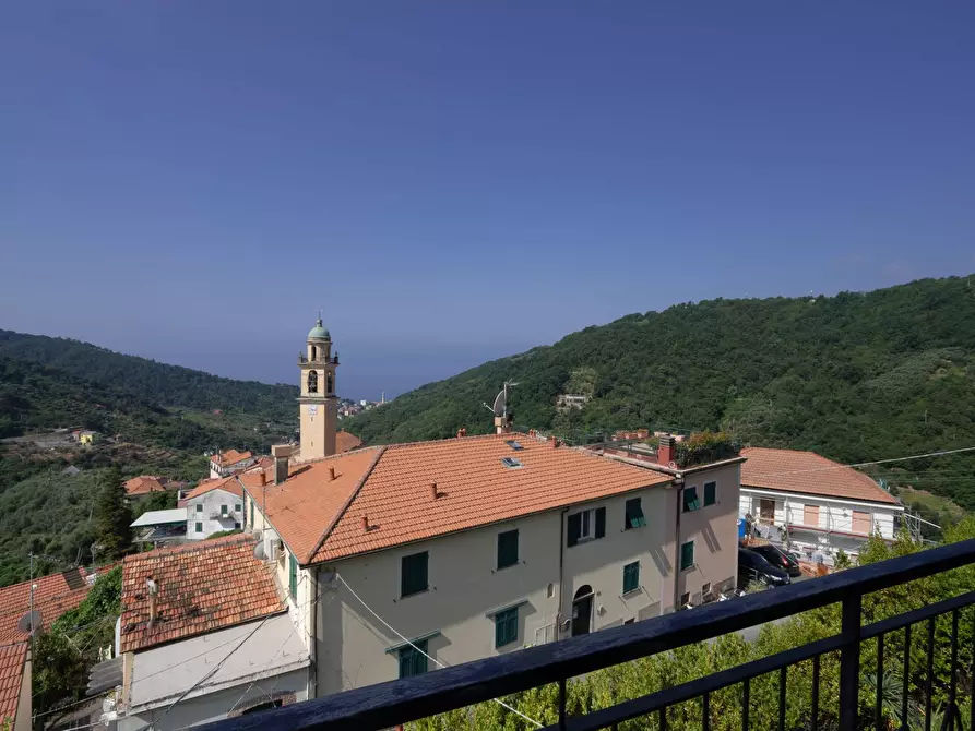 Immagine 2 di Villa in vendita  in san saturnino a Avegno