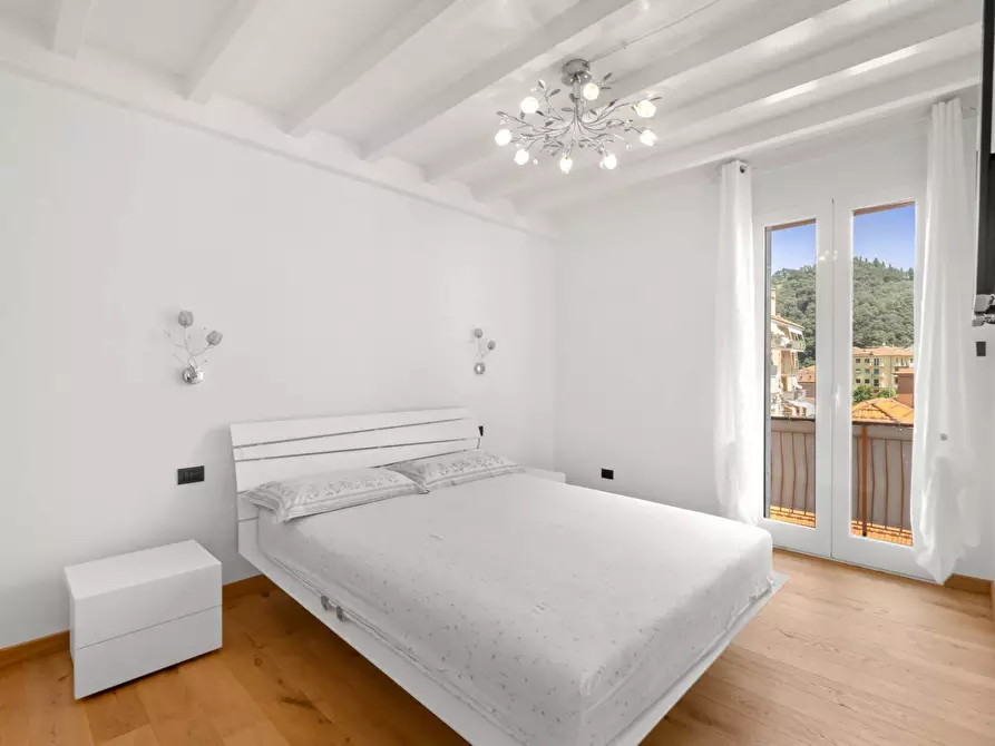 Immagine 12 di Appartamento in vendita  in via delle americhe 28 a Sestri Levante