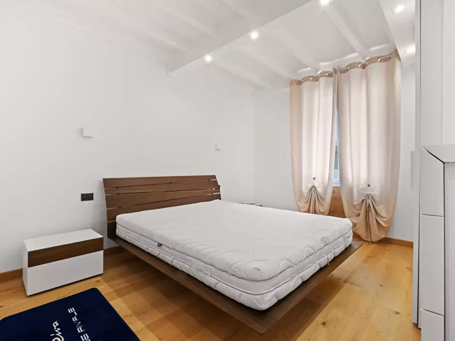 Immagine 14 di Appartamento in vendita  in via delle americhe 28 a Sestri Levante