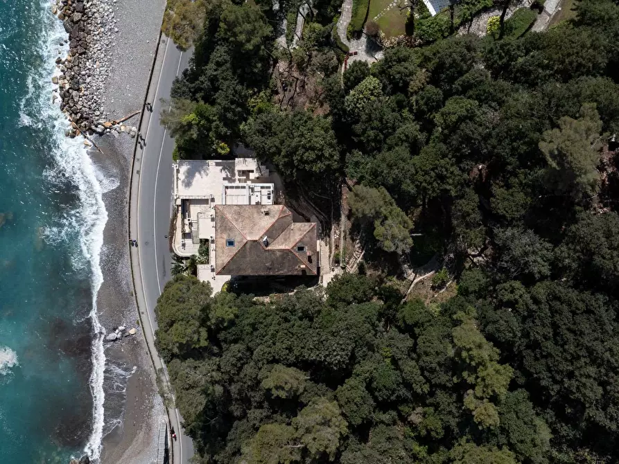 Immagine 5 di Appartamento in vendita  in Lungomare Rossetti 10-12-14a a Santa Margherita Ligure