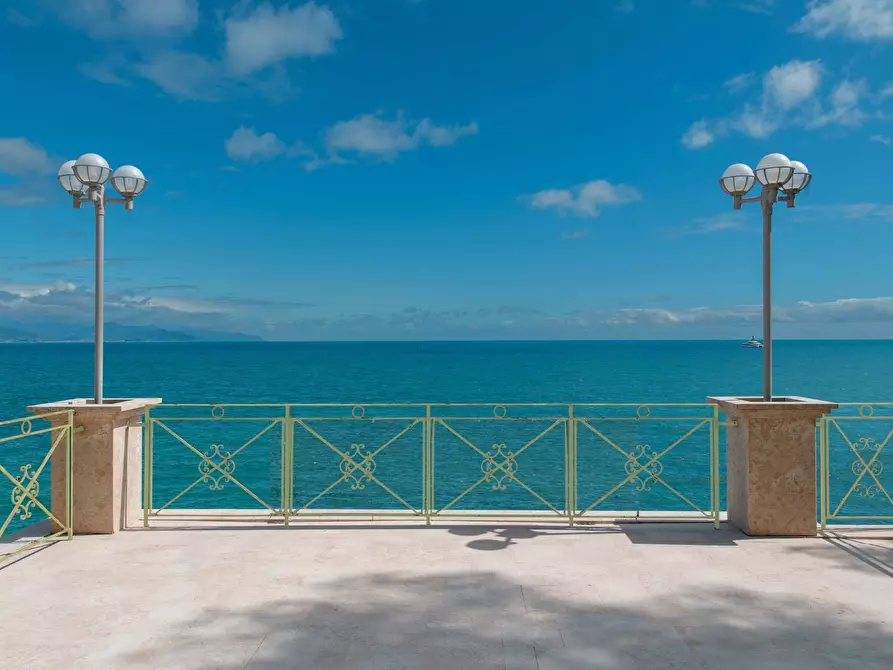Immagine 14 di Appartamento in vendita  in Lungomare Rossetti 10-12-14a a Santa Margherita Ligure