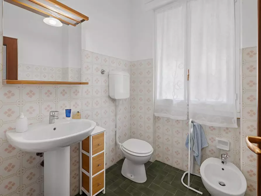 Immagine 9 di Appartamento in vendita  in corso 4 novembre 67 a Cogorno