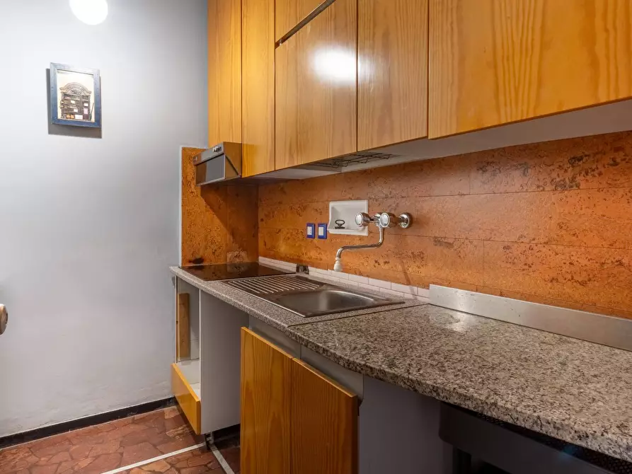 Immagine 9 di Appartamento in vendita  in Via Val Di Sole 27 a Rapallo